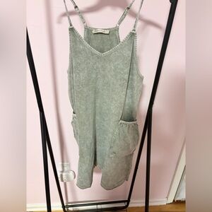 NWOT Medium Zenana 100% Cotton Acid Wash Olive Romper